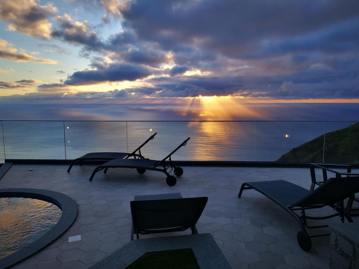 The Cliffhouse By Lovelystay Fajã da Ovelha Exterior foto